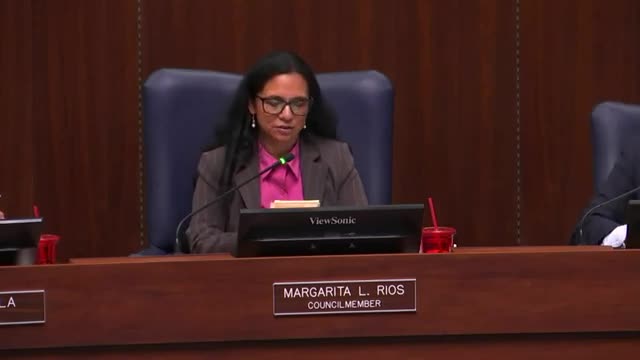 Mayor celebrates women’s reentry program and Lakeside Middle School robotics competition
