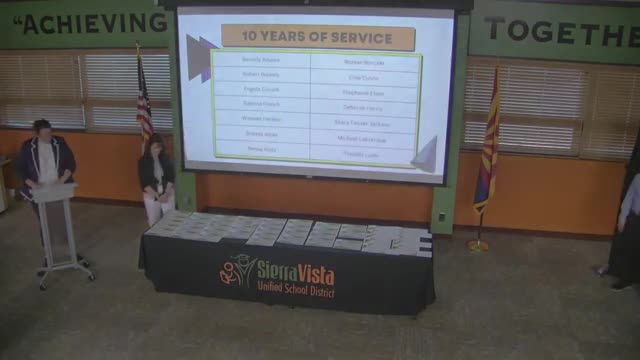 Sierra Vista Unified honors 22 retirees and celebrates staff service milestones