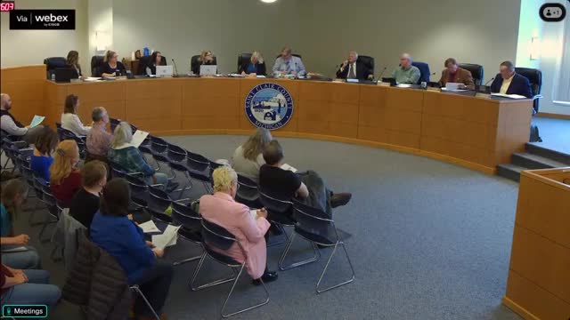 Vance Richardson voices solar project concerns at Fort Brashant meeting