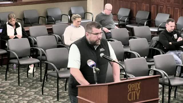 City officials discuss rising fees and accountability in budget management