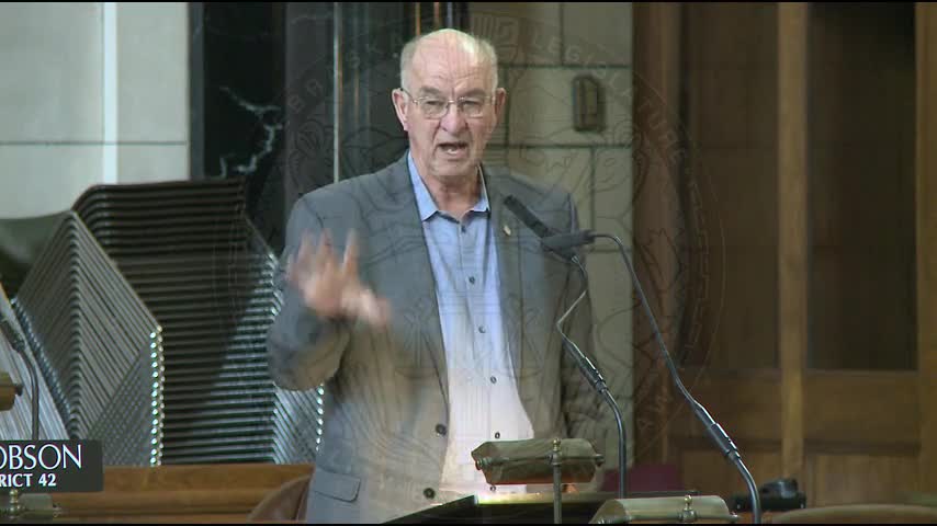 Nebraska lawmakers approve revised funding plan for teacher retirement benefits
