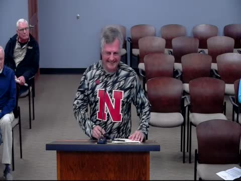 Planning commission approves rezoning and plats for 901 V Road parcel