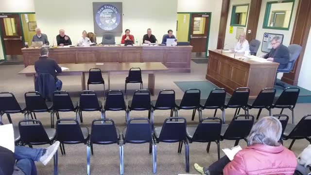 Resident asks council to allow backyard fence as city weighs easement’s legal status