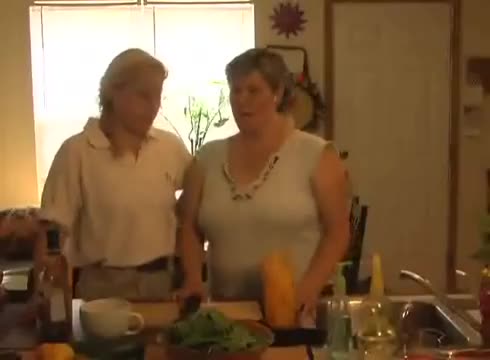 Missoula cooking show demonstrates spinach picnic salad, spotlights local summer events