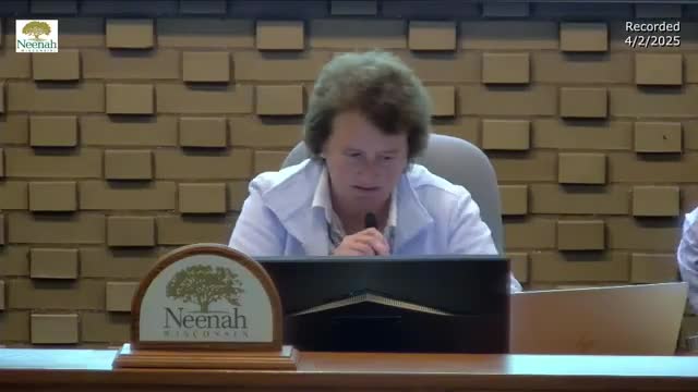 Michael Kading presents updated plans for Neenah's Carpenter Preserve development