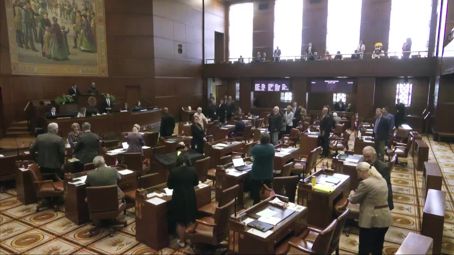 Oregon Senate pauses for remembrances after death of Sen. Aaron Woods