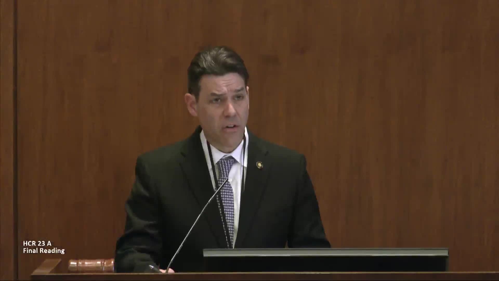 Senate adopts resolution honoring Oregon civilians who served on Wake Island in WWII