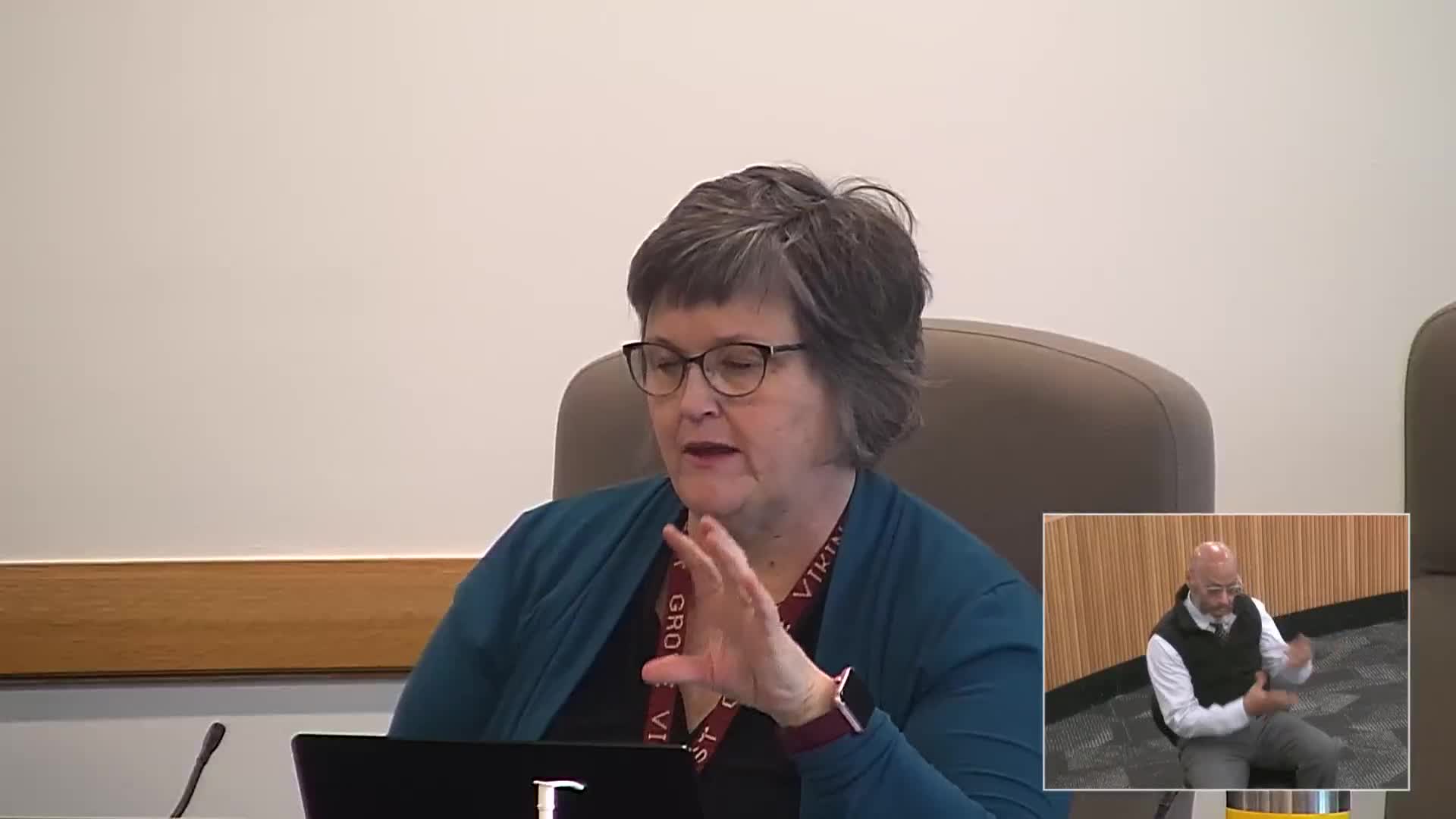 Oregon Senate Committee reviews foster care graduation rates and introduces grant program