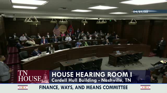 Committee approves changes to parking-boot rules and fees, advances House Bill 972