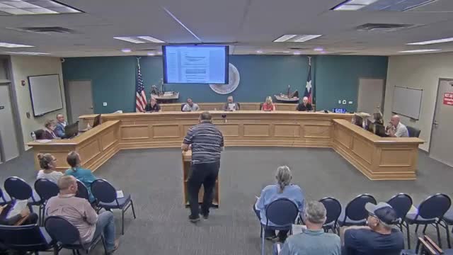 Residents criticize Aransas Pass Housing Authority for poor management and mistreatment