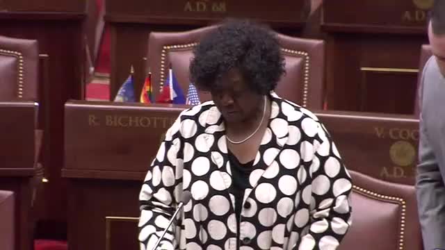 House convenes with Senator Booker's inspiring quote and family introductions