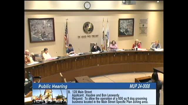 Seal Beach merchants oppose new pet grooming business on Main Street