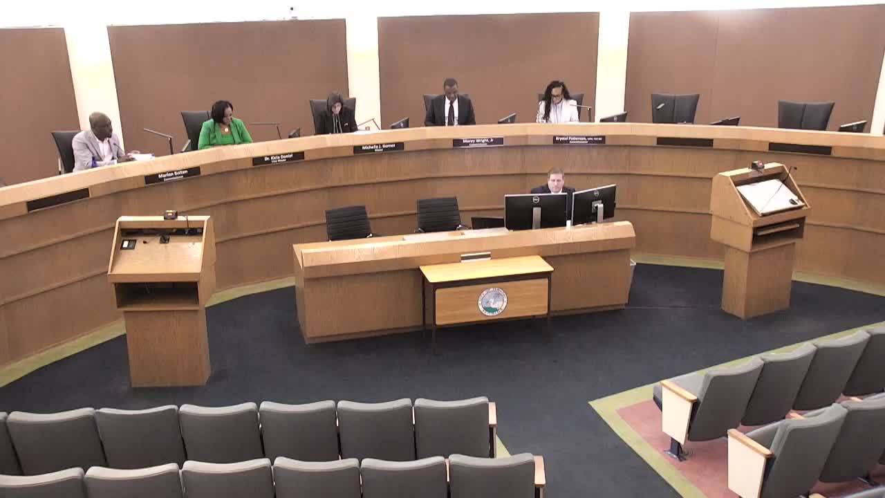 Tamarac commission approves several contracts and policies; golf-course covenant passes 4-1