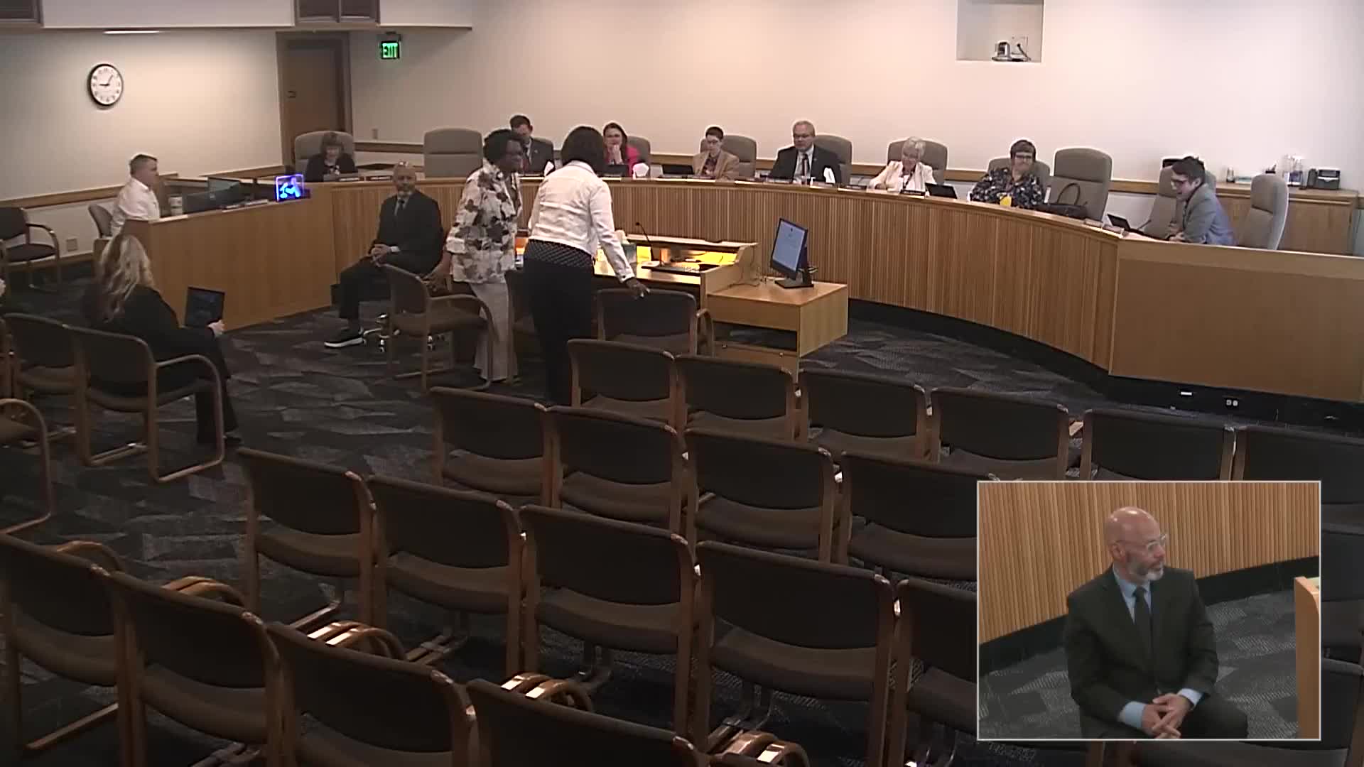 Oregon House Bill 3,040 enhances early literacy programs with expert coaching and reporting