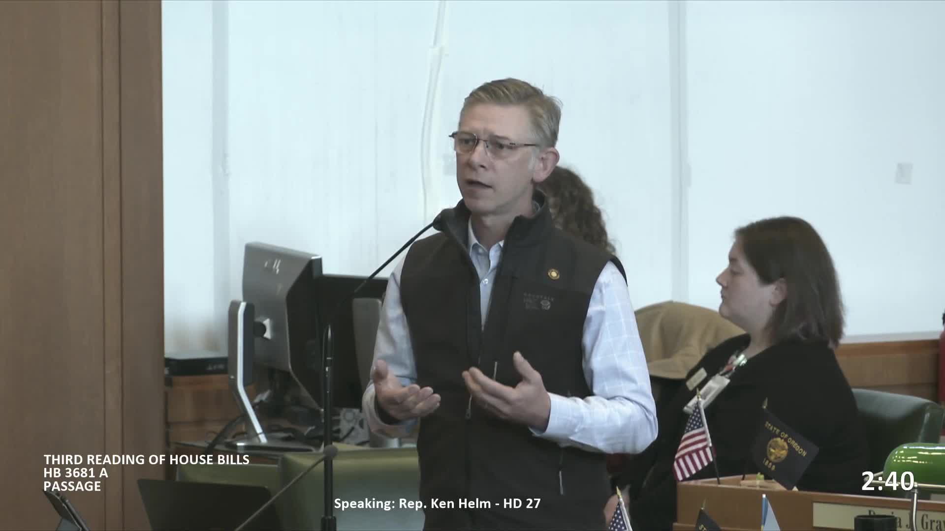 Oregon Legislature passes bills on trip permits and school district funding reforms