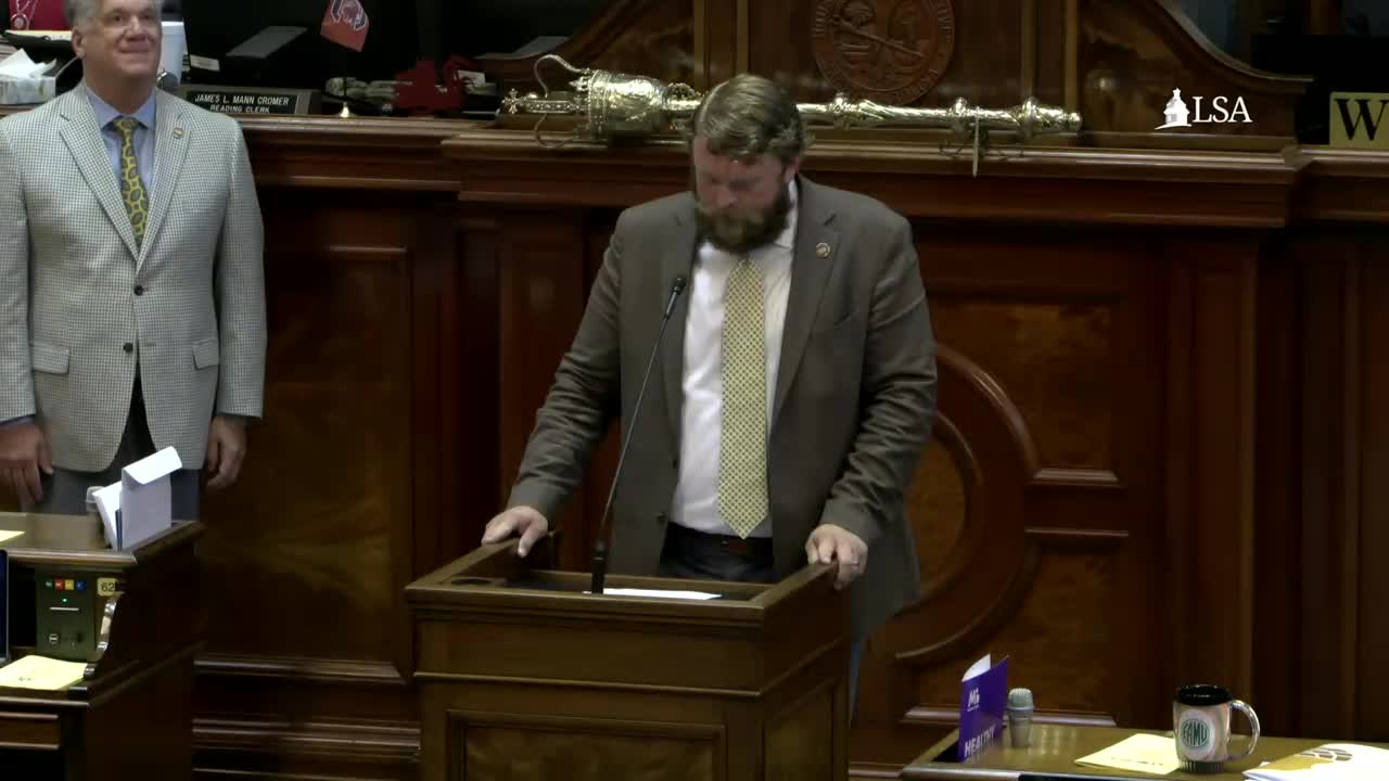 House grants unanimous consent for resolution letting commission screen public service candidates