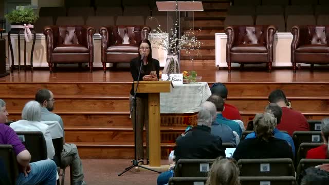 Deaf activist Jennica Pounds addresses backlash and showcases data-driven website