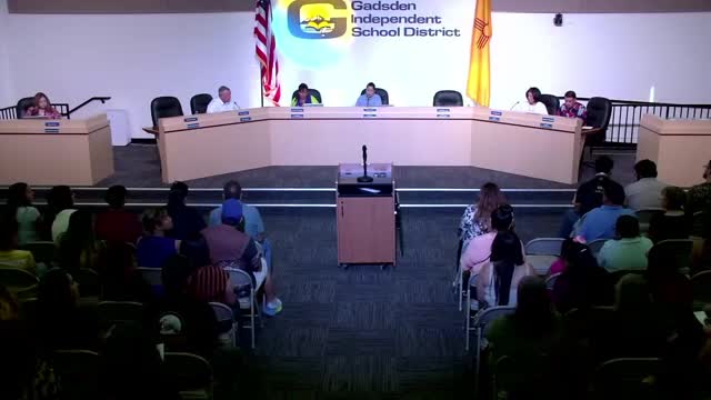 Gadsden ISD honors esports teams, national qualifiers and awards Gadsden Foundation scholarships; district celebrates 187 bilingual-seal recipients