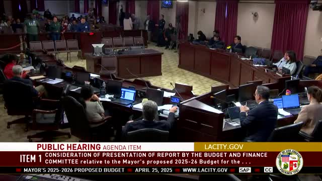 Los Ángeles community advocates demand support for animal shelter and LGBT services