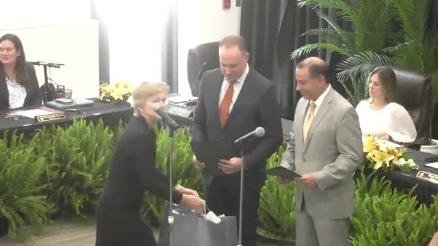 Commissioner Menendez bids farewell as Coral Gables welcomes Richard Lada