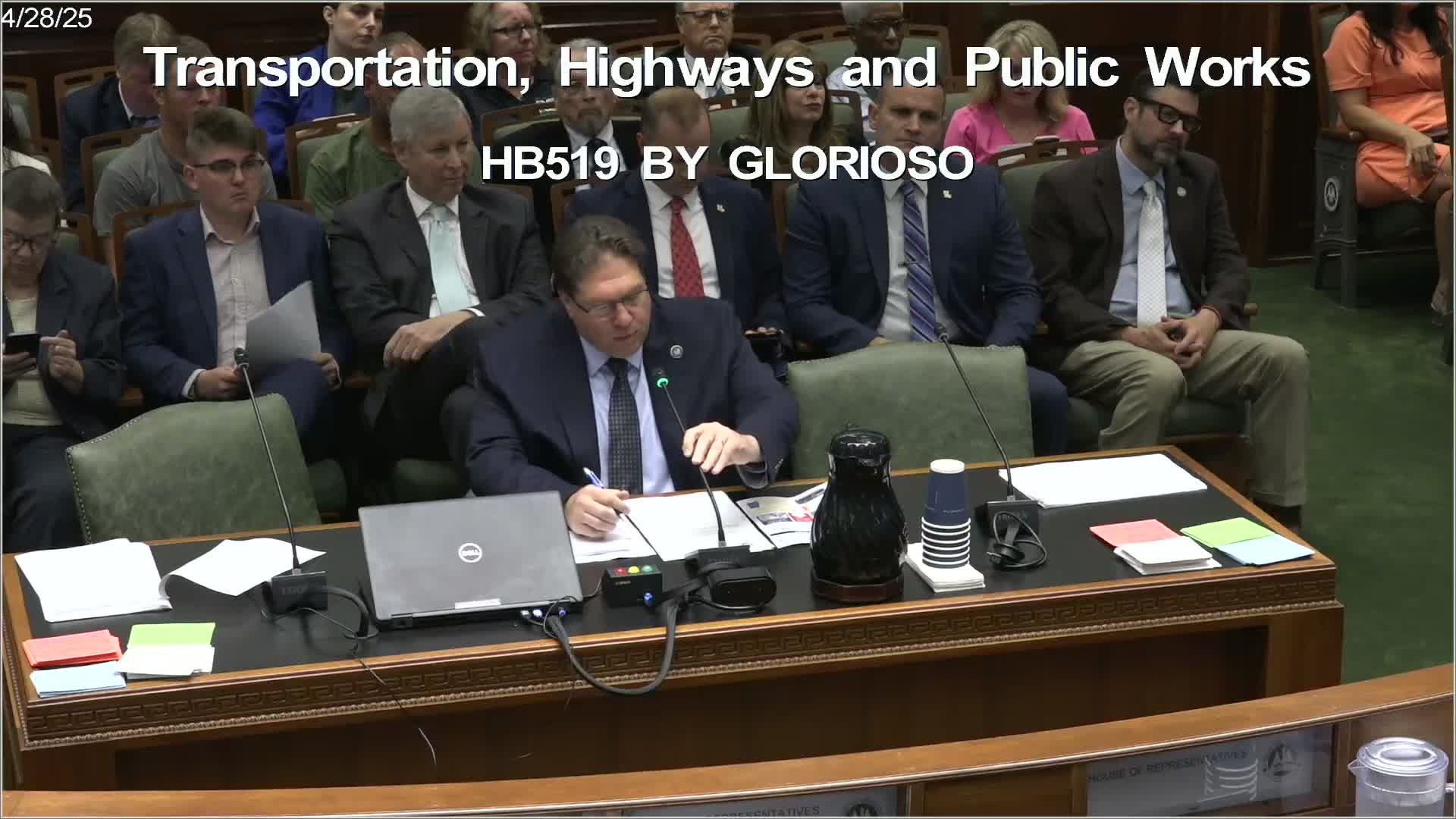 Louisiana legislators debate distracted driving bill amid safety and civil rights concerns