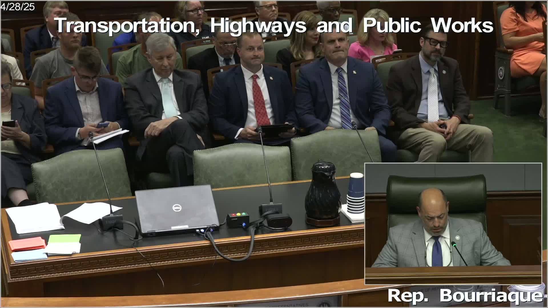 House committee reports hands‑free distracted‑driving bill after hours of testimony