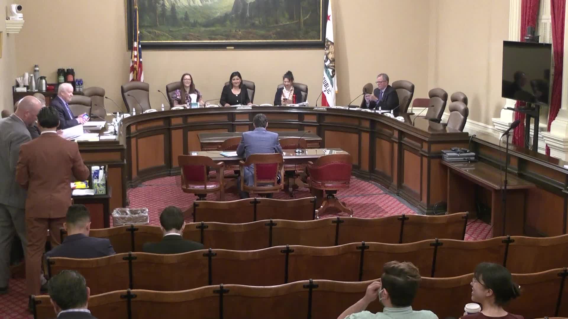 California Senate committee supports SB 493 for fairground manager salary reform