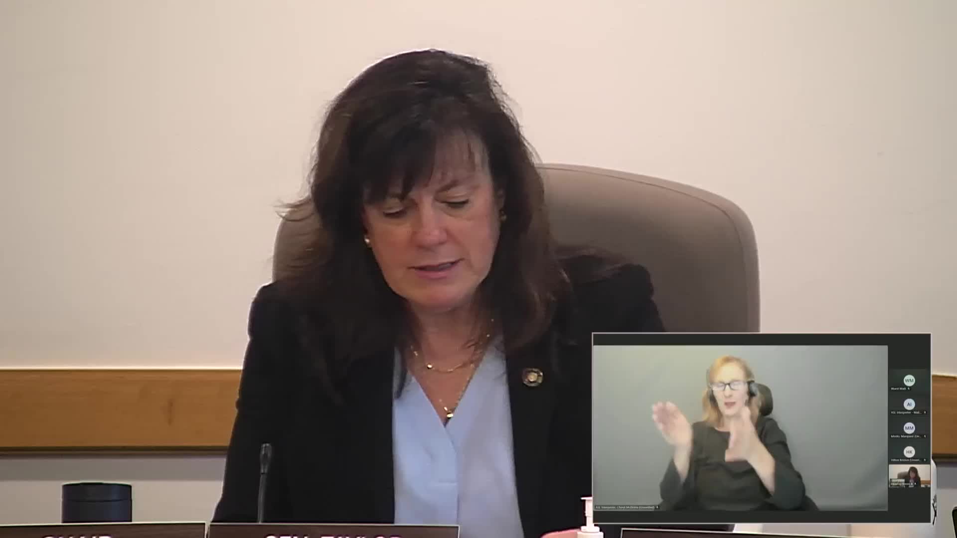 Oregon committee hears bill to allow supervised provisional cosmetology certificates