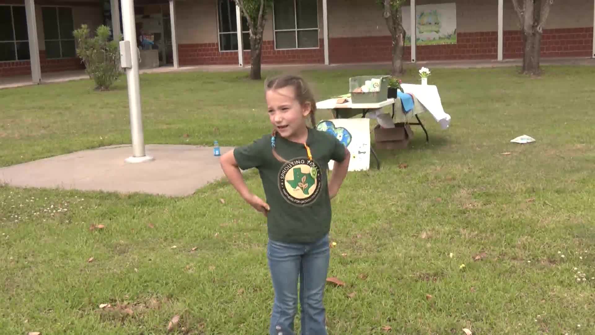 Girl Scouts Join Texas Tree Planting at Stafford Early Childhood Center