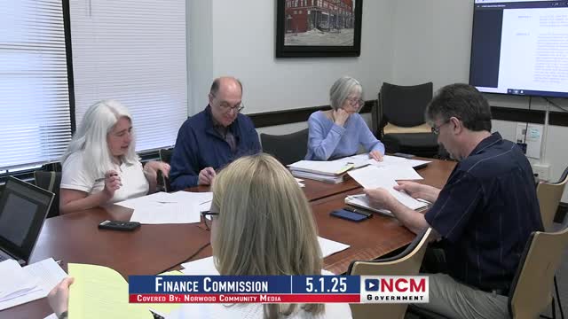 Committee recommends flexible software contract terms ahead of town meeting