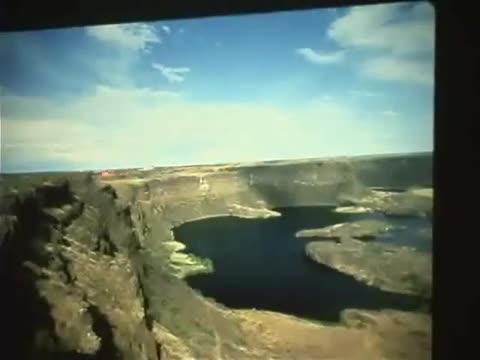 Field expert explains geological history of ancient floodwaters in Montana