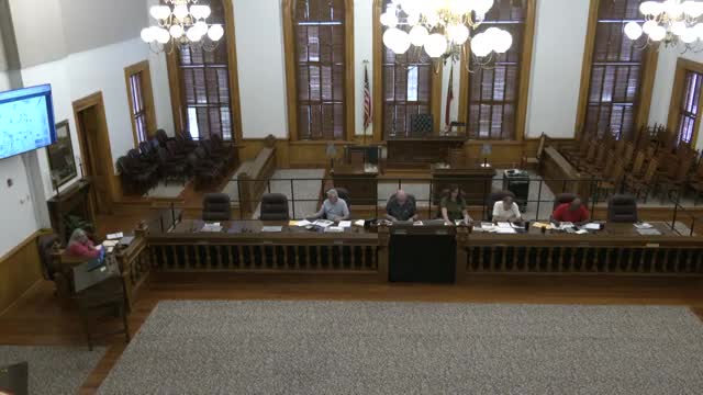 Commission recommends rezoning for towing and vehicle storage site with perimeter planting condition