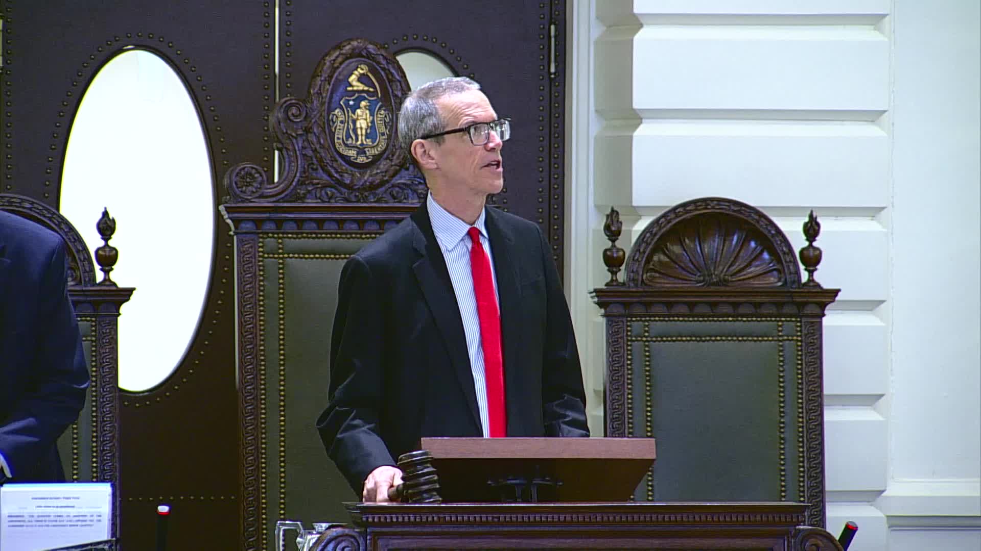 Senate approves utility protection bill and establishes sick leave bank legislation