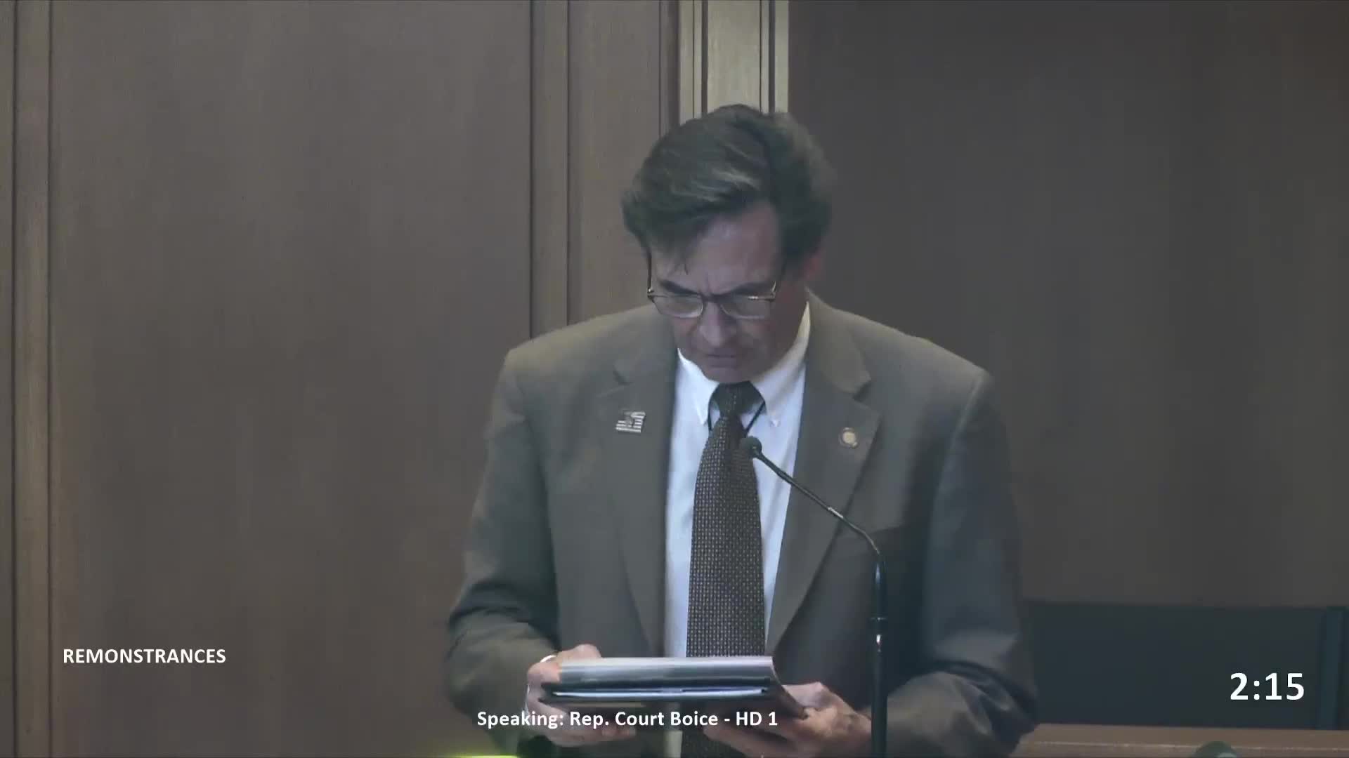 Representative recalls Umqua Community College bus crash and urges reflection on community losses