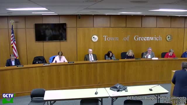 Residents urge safety improvements for dangerous bus stop on Shore Road