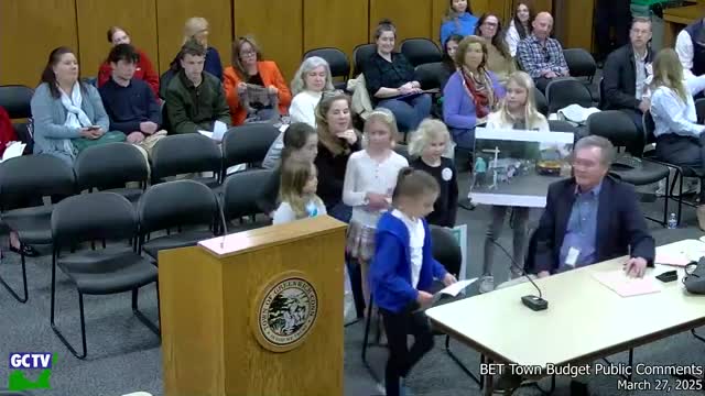 Old Greenwich residents press Town of Greenwich to finish Shore Road sidewalks to Tod's Point