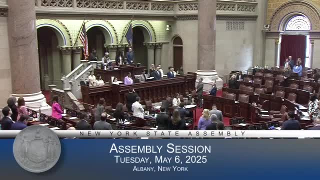 Imam Mohuuddin emphasizes unity and equality during prayer session
