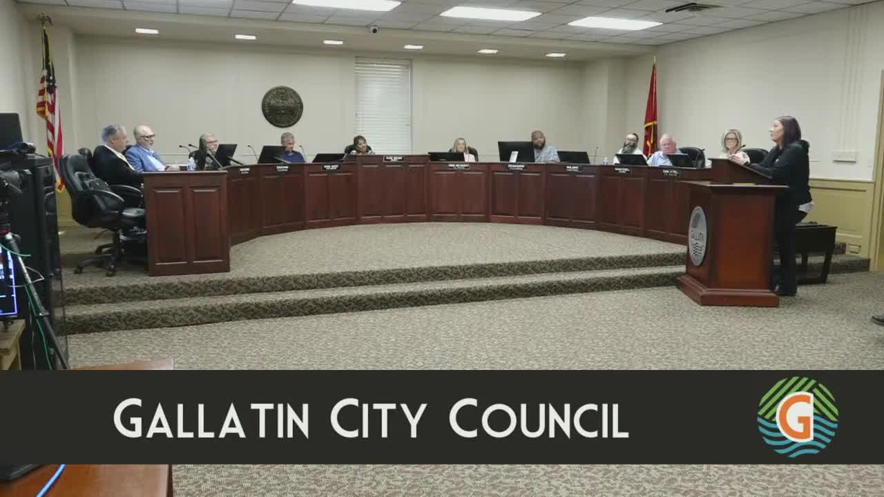 Gallatin City Council approves Savannah Spirits LLC liquor application and discusses budget changes