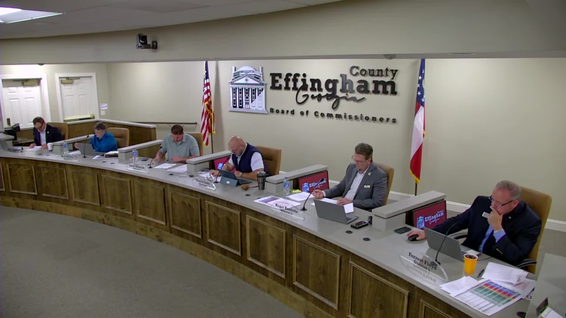 Effingham County Board approves grant for eight emergency generators