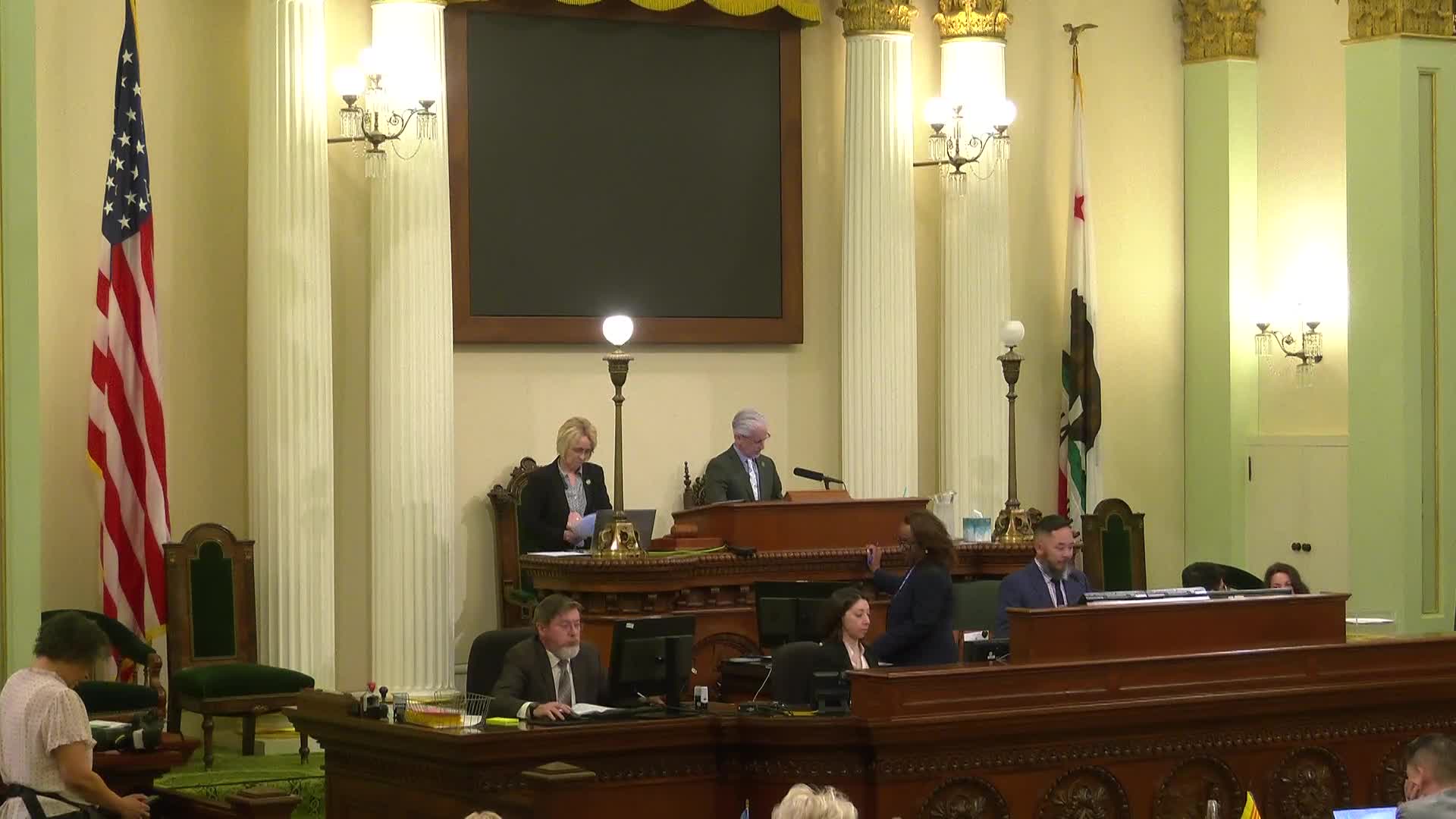 Assembly votes in favor of AB 1326 ensuring right to wear masks statewide