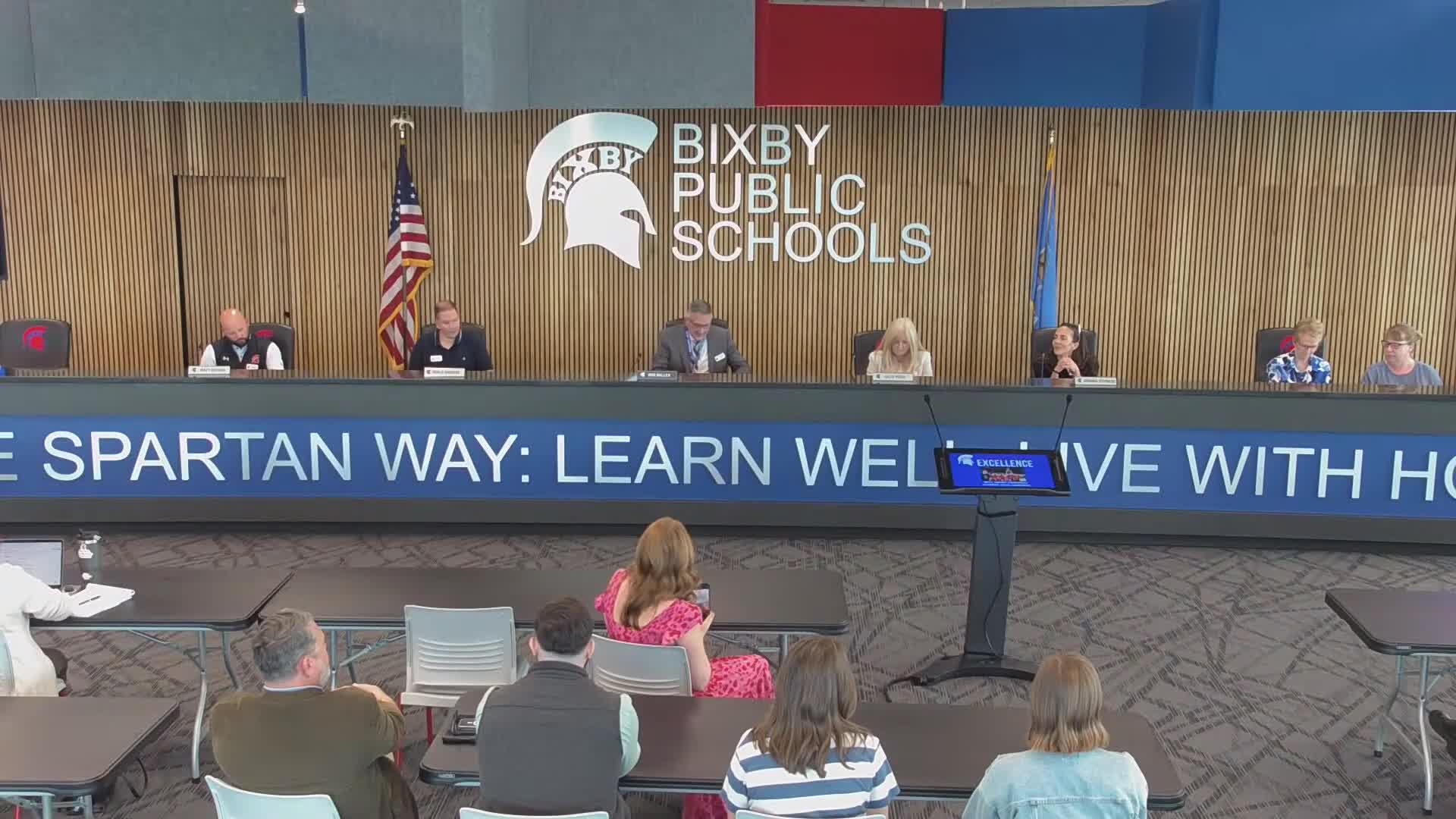 Bixby High School basketball players recognized for excellence at monthly meeting