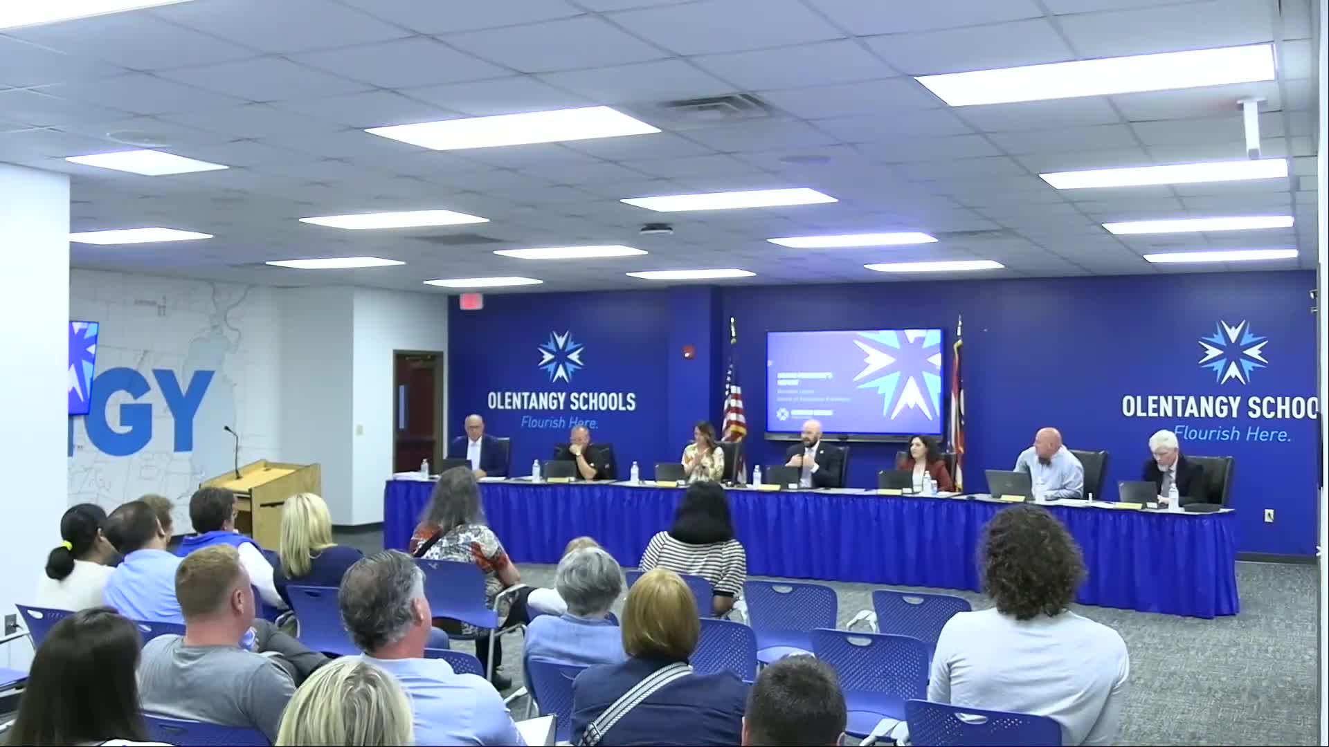 Olentangy School Board celebrates success stories at Oak Creek Elementary during appreciation week