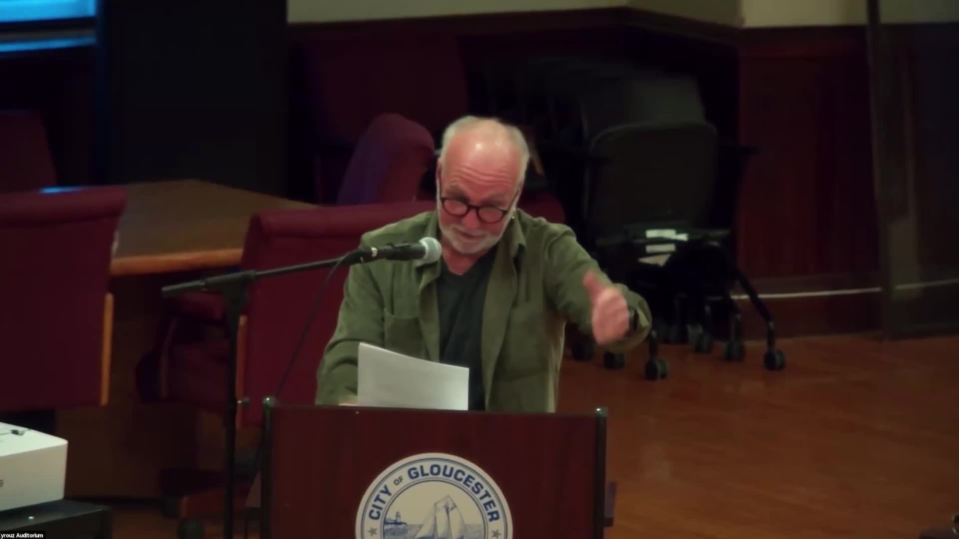 Gloucester residents demand enforcement of zoning laws at Herons Way marina