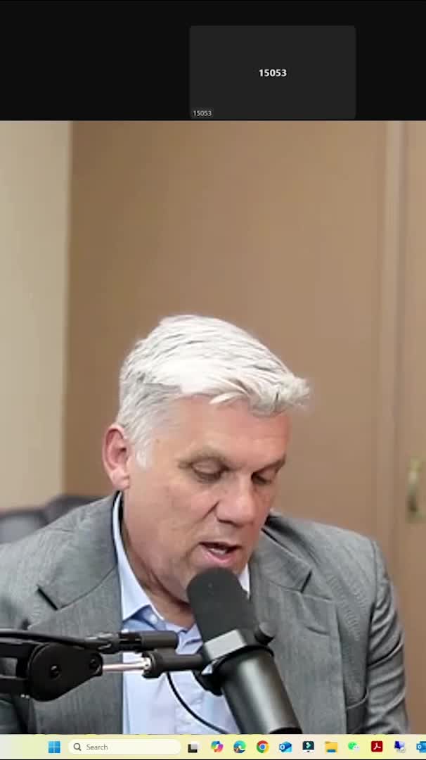 Commenter praises parents charged after school-board mask protests