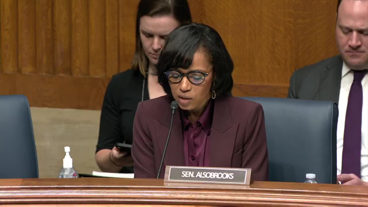 Senator presses O'Neil on efficacy of Head Start program during confirmation hearing