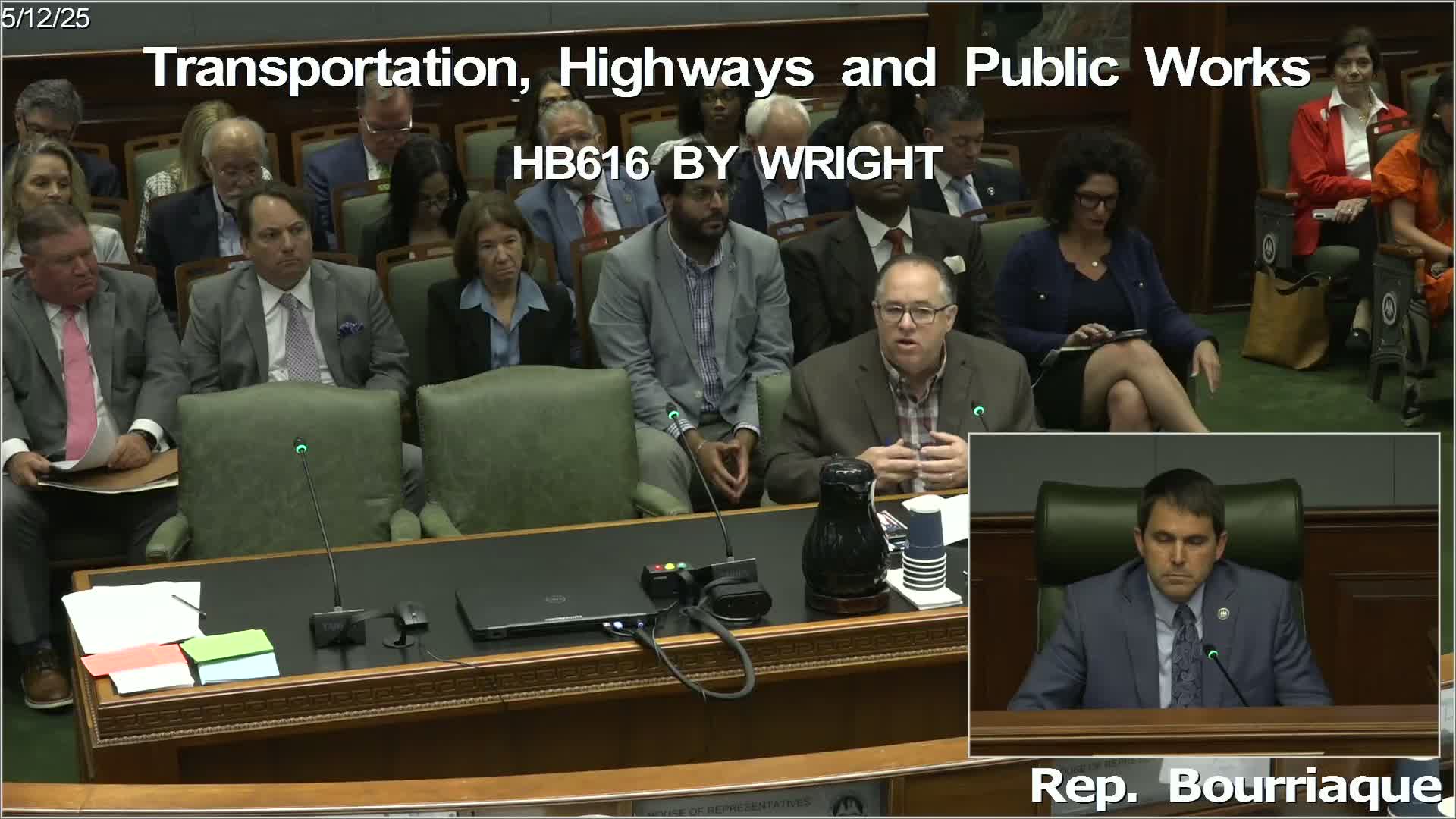 Community raises concerns over New Orleans airport roadway delays and eminent domain issues