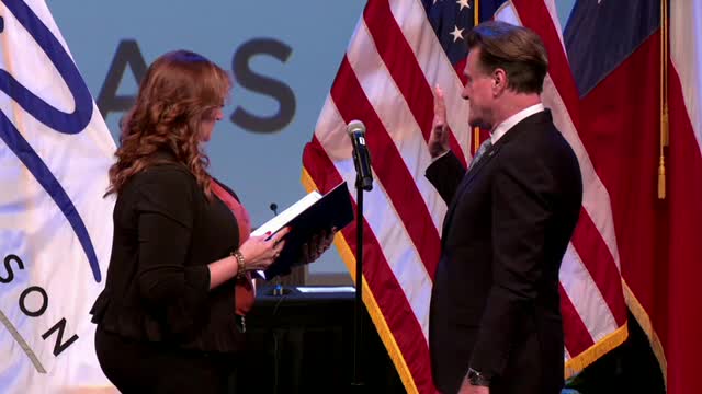 City of Richardson swears in new council members and mayor Omar