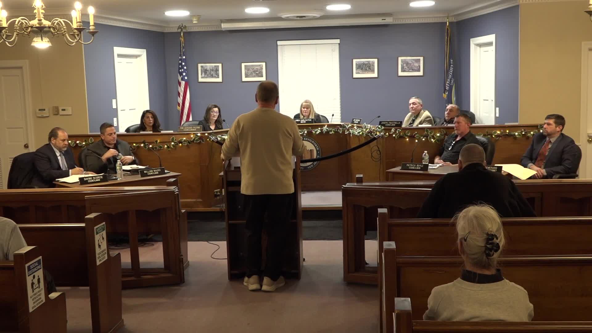 Residents express concerns over Twelfth Street construction impacts on sidewalks