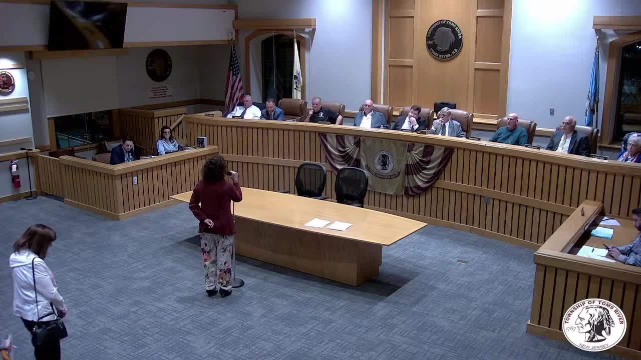 Residents voice concerns over Toms River mayor's actions at council meeting