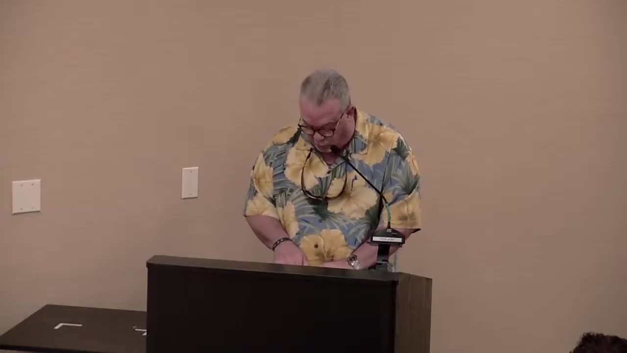 Todd Parnell urges preservation of Mulberry Rock Park during community meeting